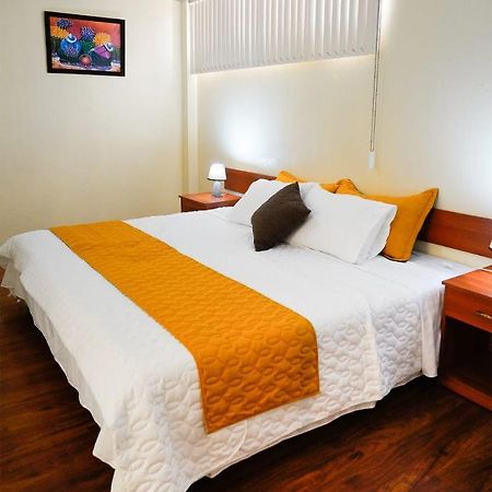 Hotel Mariscal Inn & Suite 昆卡 外观 照片