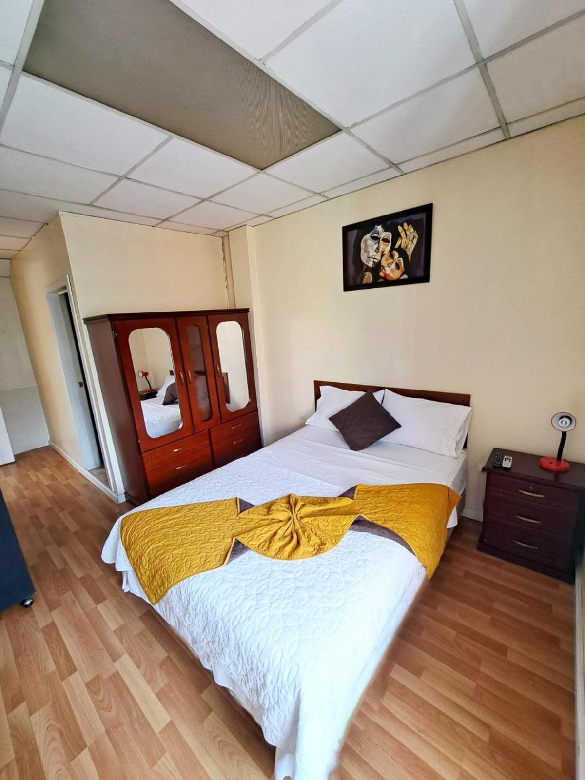 Hotel Mariscal Inn & Suite 昆卡 外观 照片